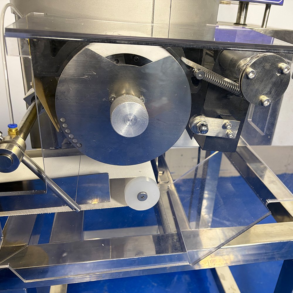 Molding Machine3